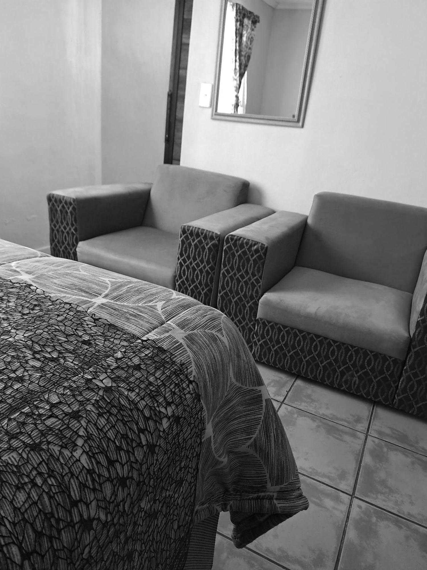 Residential Inn Pretoria-Noord Esterno foto